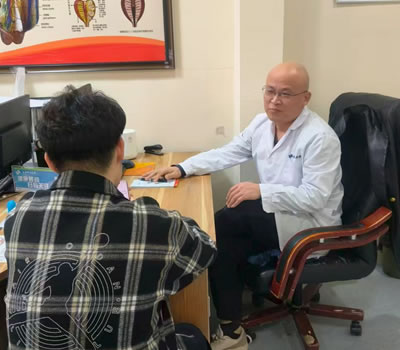 阜新市|男科医师高朋磊：守护男性健康，专业男科诊疗